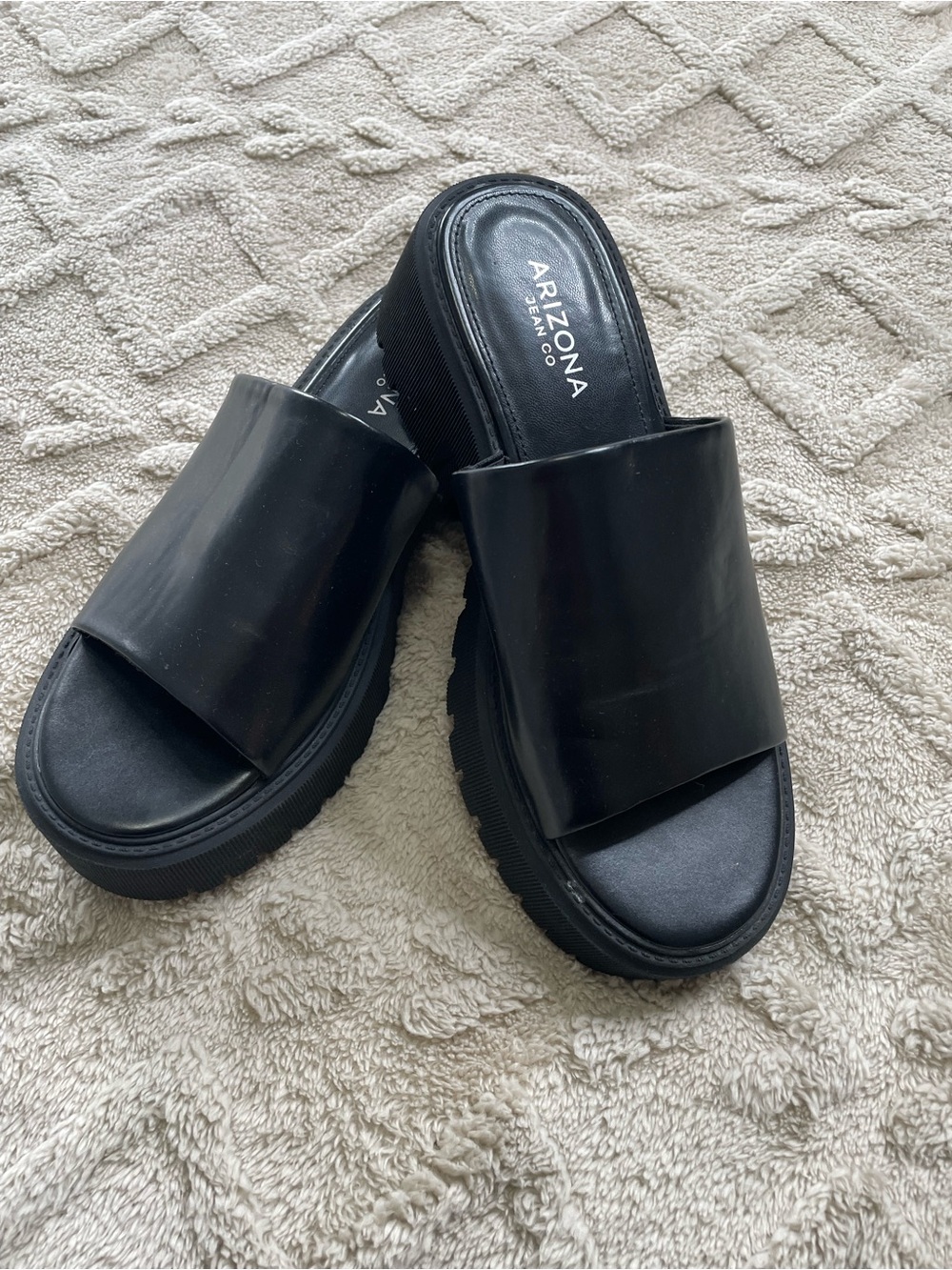 Arizona Jean Company Black Platform Slide Sandals Size 6 Medium
